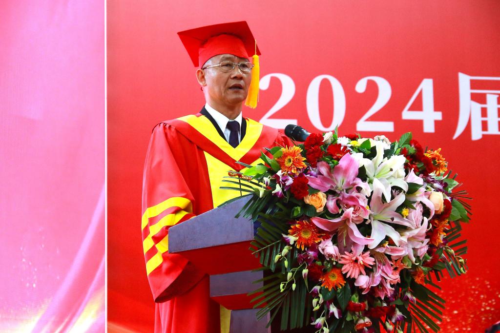 涂校長.JPG